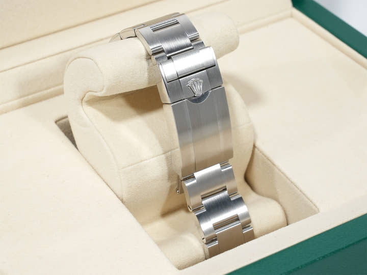 ロレックス エクスプローラーII Ref.226570 ステンレススチール ホワイト文字盤 オイスターブレスレット 未使用 kdfg4cj9