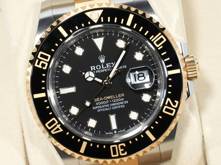 ロレックス シードゥエラー Ref.126603 ステンレススチール/イエローゴールド ブラック文字盤 未使用 bb7b2zhs