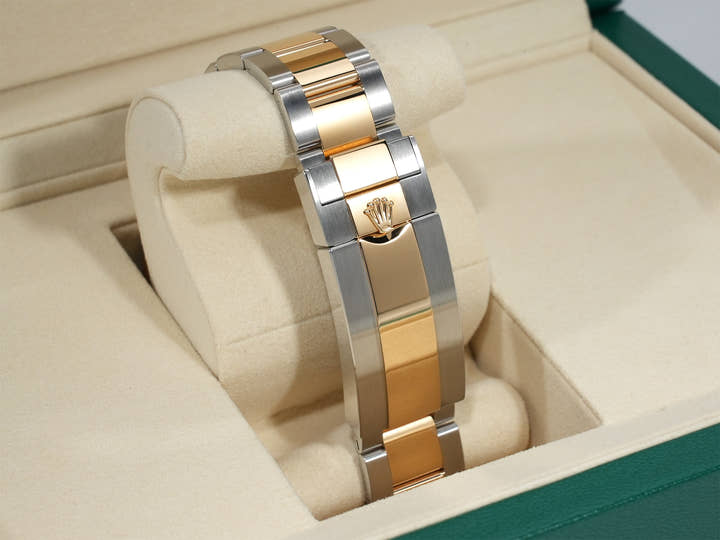 ロレックス シードゥエラー Ref.126603 ステンレススチール/イエローゴールド ブラック文字盤 未使用 bb7b2zhs