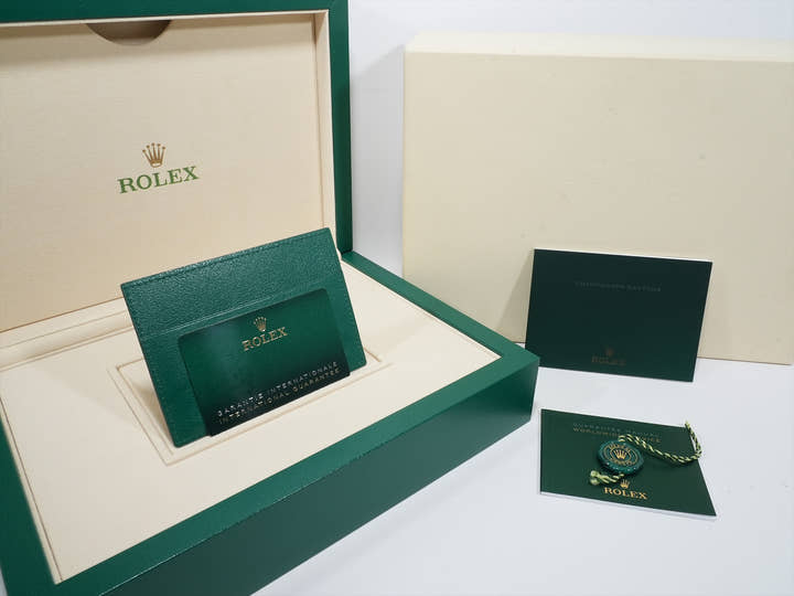 ロレックス デイトナ Ref.116506A プラチナ アイスブルー文字盤 中古 wm5o3k2e