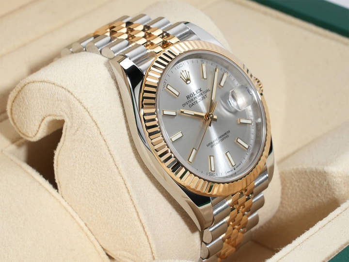 ロレックス デイトジャスト41 Ref.126333 ステンレススチール/イエローゴールド シルバー文字盤 ジュビリーブレスレット 美品 d62q97ac