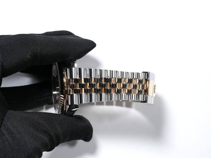 ロレックス デイトジャスト41 Ref.126333 ステンレススチール/イエローゴールド シルバー文字盤 ジュビリーブレスレット 美品 d62q97ac