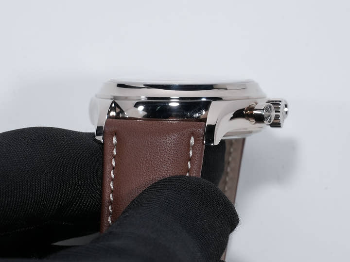 パテックフィリップ アニュアルカレンダー クロノグラフ Ref.5960/01G-001 ホワイトゴールド ブルー文字盤 美中古 bjfitu46