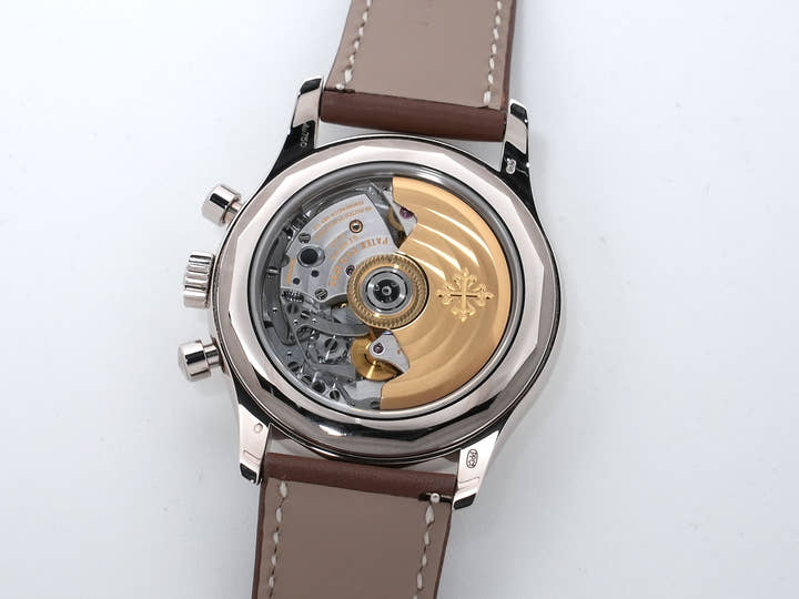 パテックフィリップ アニュアルカレンダー クロノグラフ Ref.5960/01G-001 ホワイトゴールド ブルー文字盤 美中古 bjfitu46