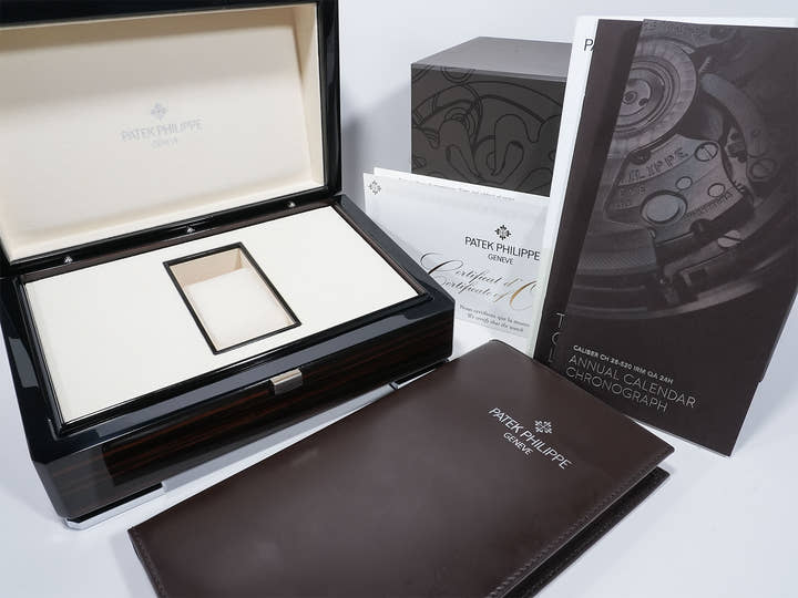 パテックフィリップ アニュアルカレンダー クロノグラフ Ref.5960/01G-001 ホワイトゴールド ブルー文字盤 美中古 bjfitu46