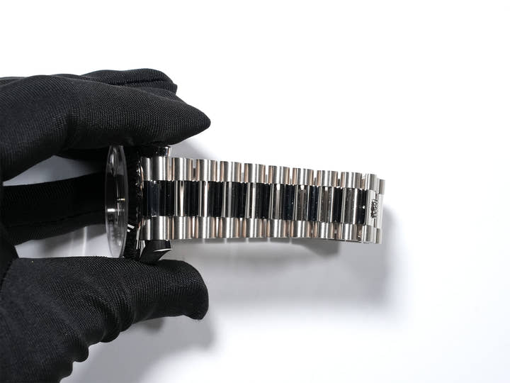 Rolex Day-Date 40 Ref. 228239A White Gold Silver x 10P Diamond Dial Pre-owned (Used) zizkqen7