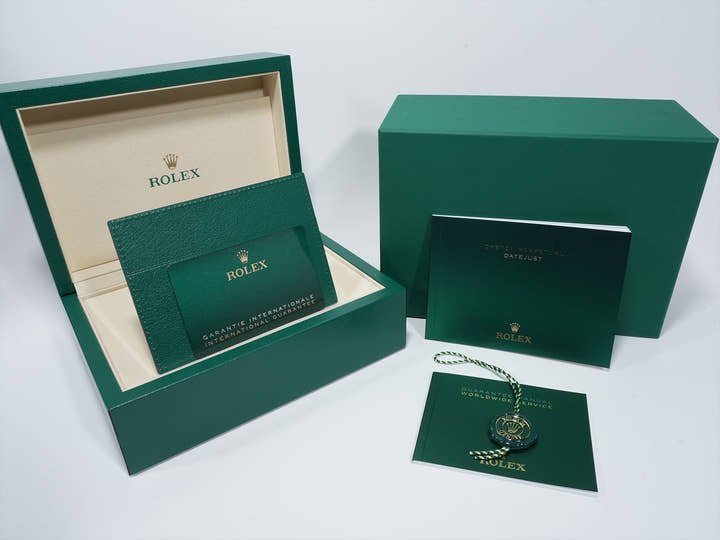 ロレックス デイトジャスト41 Ref.126334 ステンレススチール/ホワイトゴールド ブライトブルー文字盤 ジュビリーブレスレット 未使用 yvyrrdqf