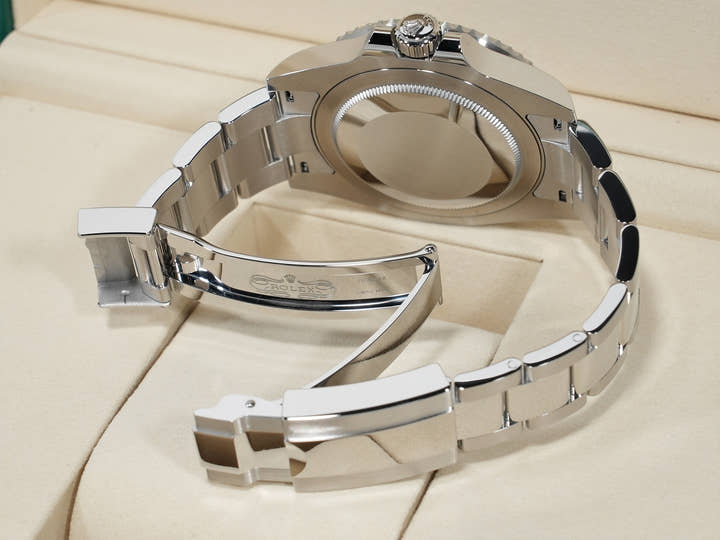 Rolex GMT-Master II Ref. 126710GRNR Stainless Steel Black Dial Oyster Bracelet Unused mnqszoib