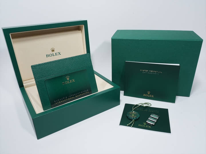 Rolex GMT-Master II Ref. 126710GRNR Stainless Steel Black Dial Oyster Bracelet Unused mnqszoib