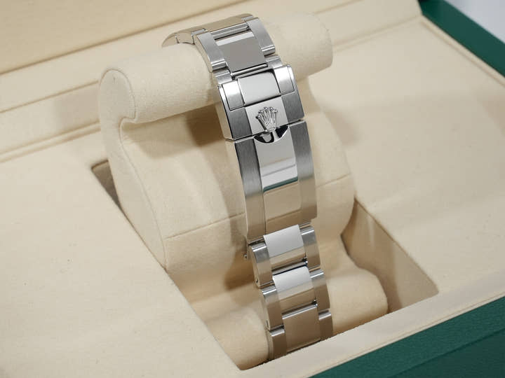 ロレックス デイトナ Ref.126500LN ステンレススチール ブラック文字盤 未使用 9a3jiwvb