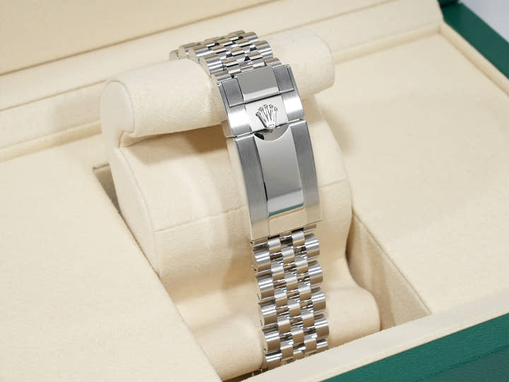 Rolex GMT-Master II Ref. 126710BLRO, stainless steel, black dial, Jubilee bracelet, unused. (ggrmdp6v appears to be an internal reference number and not part of the product description)