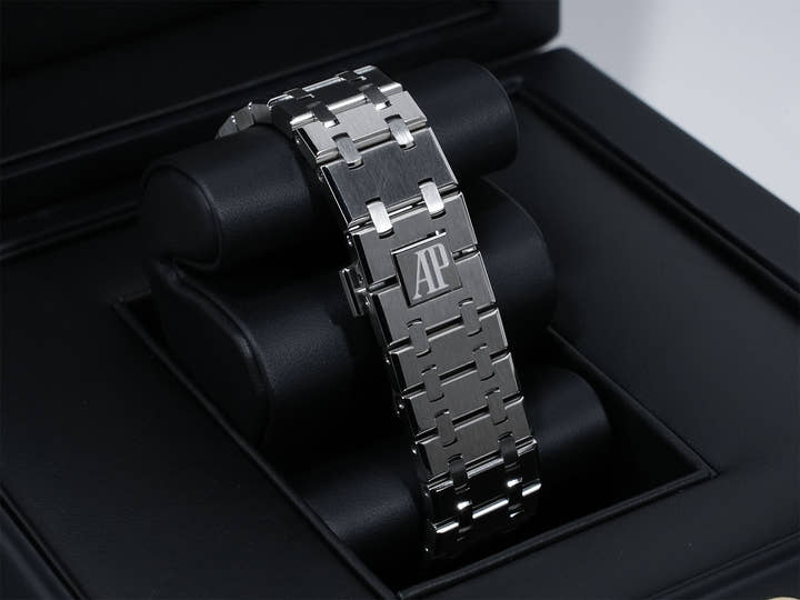 オーデマピゲ ロイヤルオーク クロノグラフ Ref.26331ST.OO.1220ST.03 ステンレススチール シルバー文字盤 美品 37iqjbev