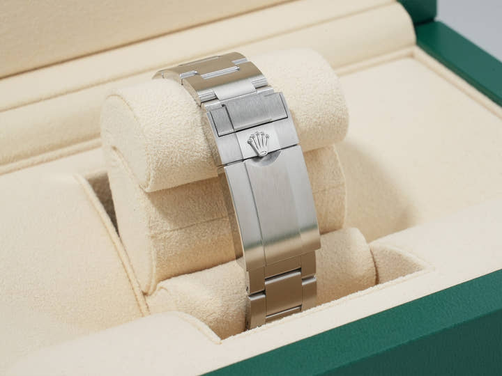 ロレックス エアキング Ref.126900 ステンレススチール ブラック文字盤 オイスターブレスレット 未使用 89wpmv8i