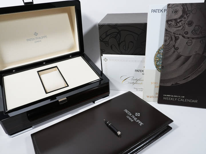 Patek Philippe Calatrava Weekly Calendar Ref. 5212A-001 Stainless Steel Silver Dial Unused nphmukq3