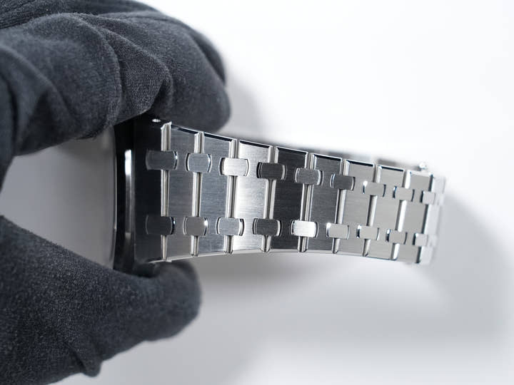 Audemars Piguet Royal Oak Ref. 15400ST.OO.1220ST.01 Stainless Steel Black Dial, Excellent Condition 7pyw6rbt