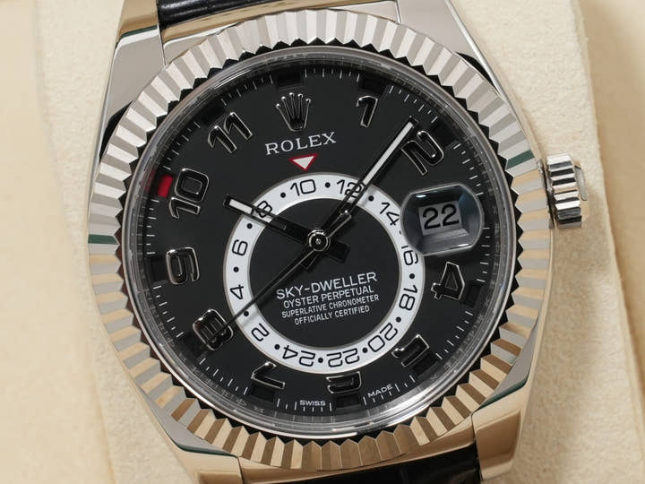 ロレックス スカイドゥエラー Ref.326139 ホワイトゴールド ブラック文字盤 革ベルト 美中古 x2xb7ynq