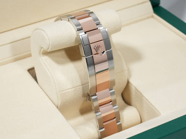 ロレックス GMTマスターII Ref.126711CHNR ステンレススチール/エバーローズゴールド ブラック文字盤 オイスターブレスレット 未使用 4qpc4gfn