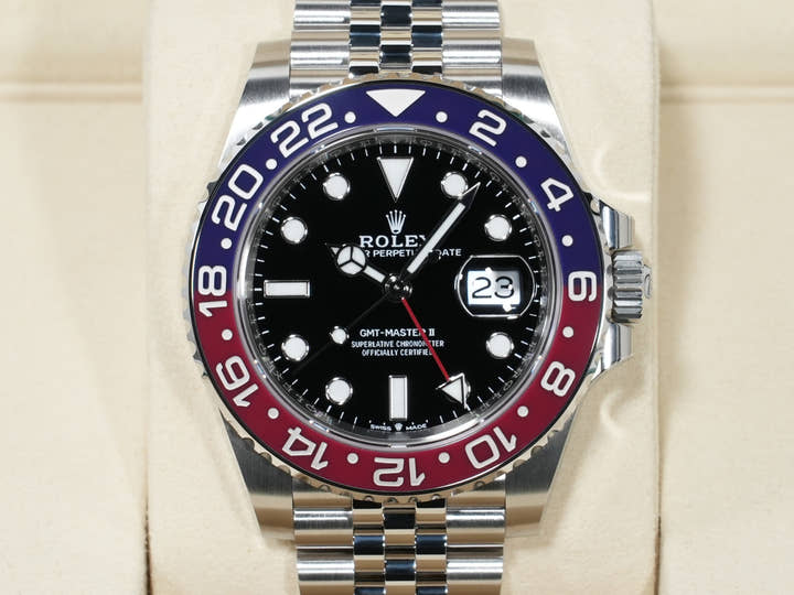 Rolex GMT-Master II Ref. 126710BLRO, stainless steel, black dial, Jubilee bracelet, pre-owned (ccky96d6)