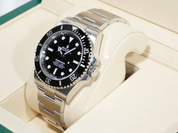 Rolex Submariner No-Date Ref. 124060 Stainless Steel Black Dial Unused gbug3muz