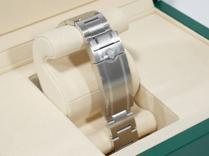 Rolex Submariner No-Date Ref. 124060 Stainless Steel Black Dial Unused gbug3muz