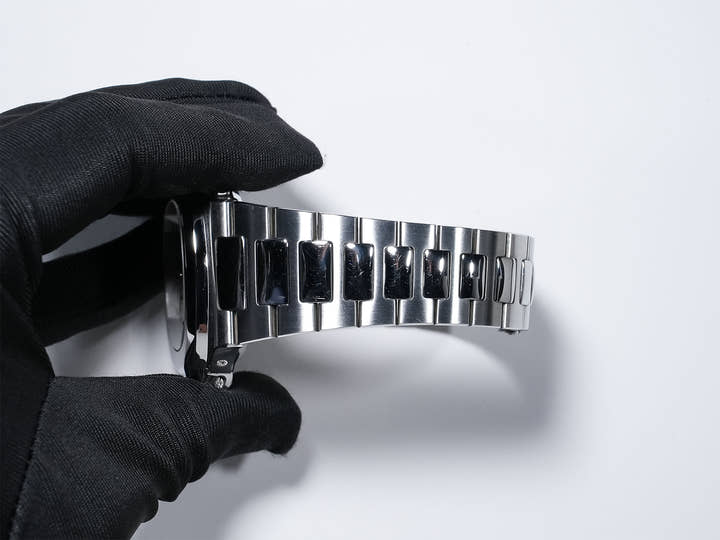 パテックフィリップ ノーチラス クロノグラフ Ref.5980/1A-001 ステンレススチール ブルー文字盤 中古 sx9eefdj