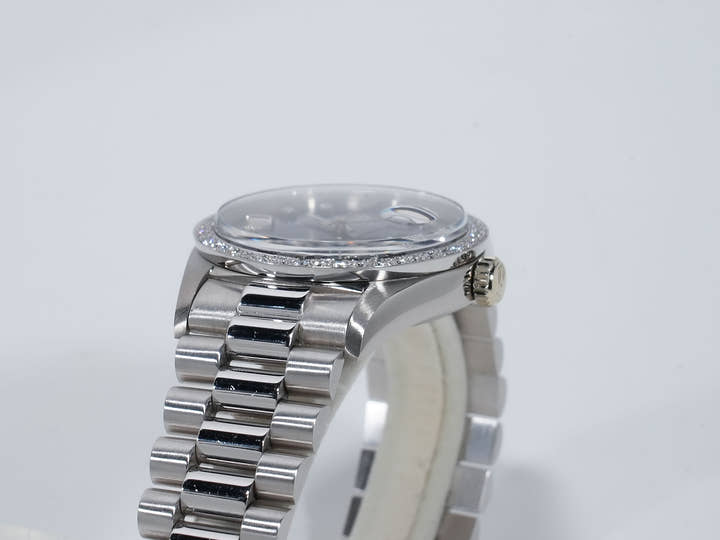 ロレックス デイデイト36 Ref.1804 ホワイトゴールド ブルー文字盤 中古 87kmwa6v