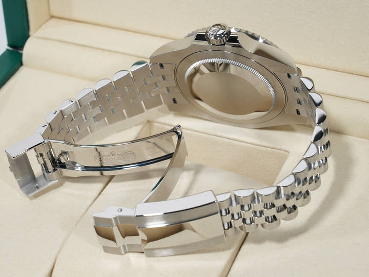 Rolex GMT-Master II Ref. 126710GRNR Stainless Steel Black Dial Jubilee Bracelet Unused y7v5aqr9