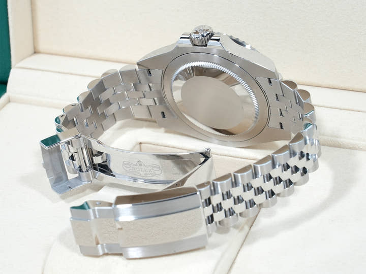 Rolex GMT-Master II Ref. 126710GRNR Stainless Steel Black Dial Jubilee Bracelet Unused kiygcr2u