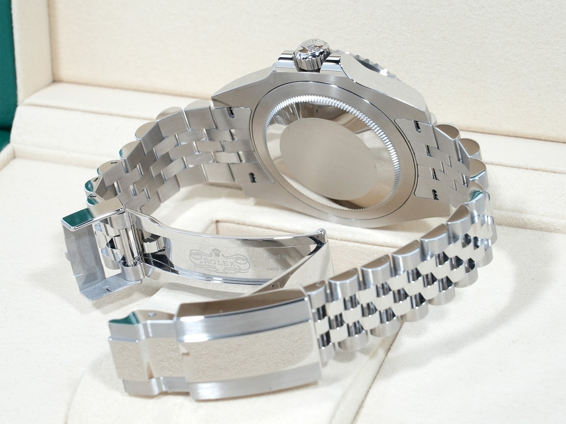 Rolex GMT-Master II Ref. 126710GRNR Stainless Steel Black Dial Jubilee Bracelet Unused kiygcr2u