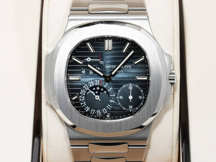 パテックフィリップ ノーチラス プチコンプリケーション Ref.5712/1A-001 ステンレススチール ブルー文字盤 美中古 n36oi39v
