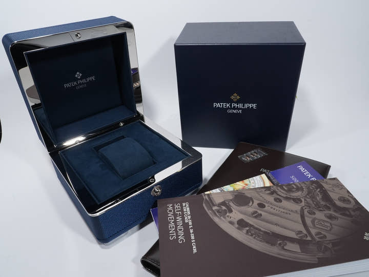 パテックフィリップ キュビタス Ref.5821/1AR-001 ステンレススチール/ローズゴールド ブルーソレイユ文字盤 未使用 zasnnjth