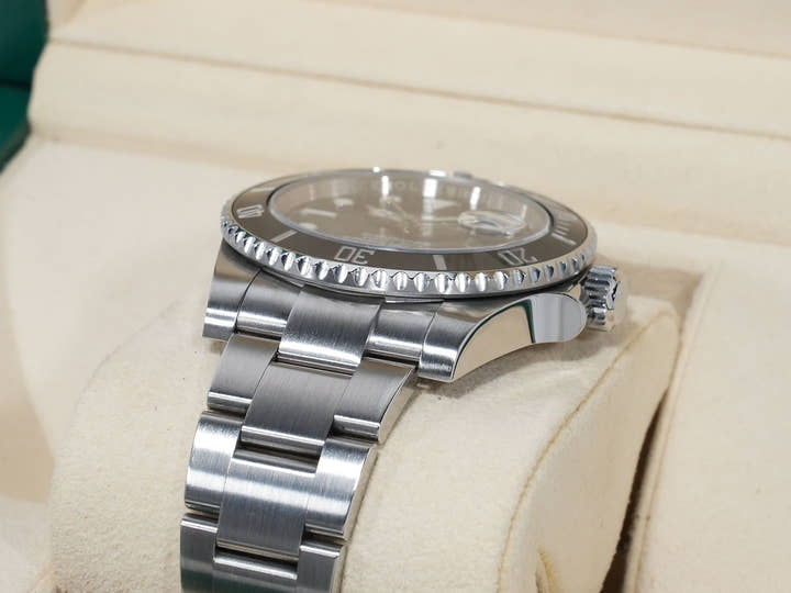 ロレックス サブマリーナー デイト Ref.116610LN ステンレススチール ブラック文字盤 美中古 ec8zwpr2