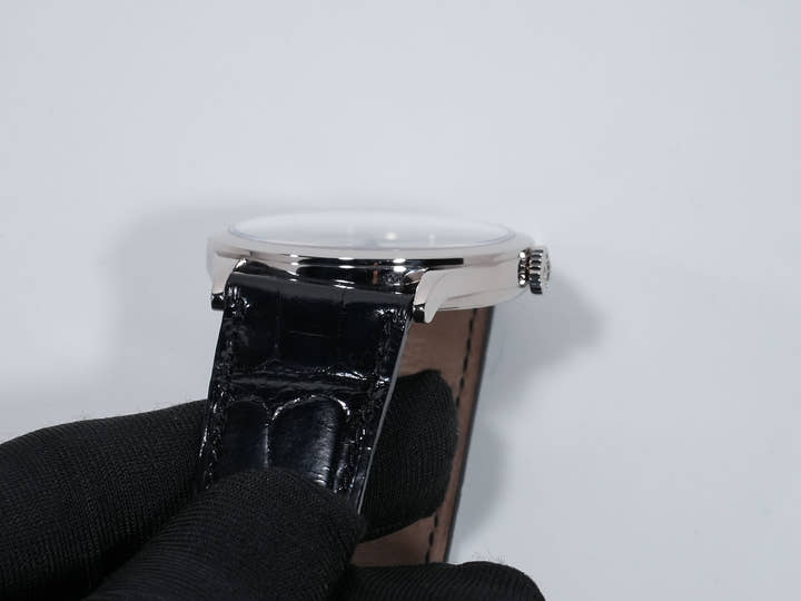 パテックフィリップ カラトラバ Ref.5296G-001 ホワイトゴールド シルバー文字盤 中古 oxwhacvr