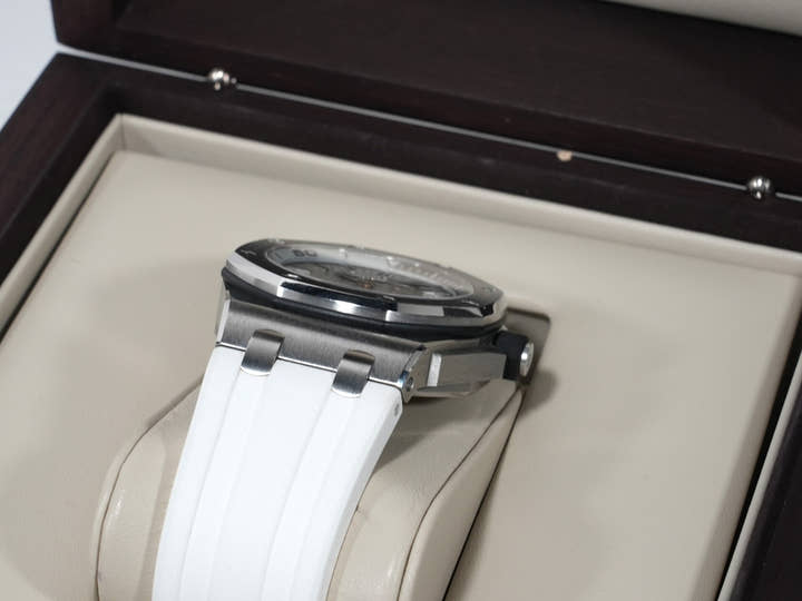 オーデマピゲ ロイヤルオーク オフショア ダイバー Ref.15710ST.OO.A002CA.02 ステンレススチール シルバー(メガタペストリー)文字盤 中古 rgkia2ei