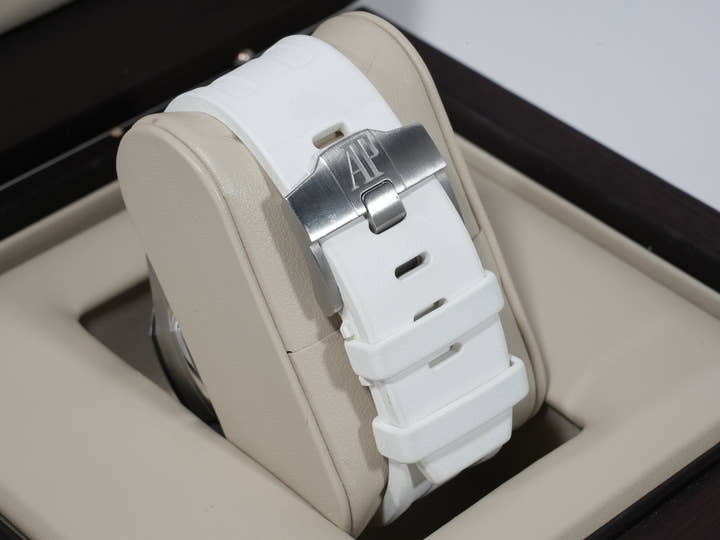 オーデマピゲ ロイヤルオーク オフショア ダイバー Ref.15710ST.OO.A002CA.02 ステンレススチール シルバー(メガタペストリー)文字盤 中古 rgkia2ei