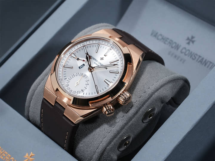 ヴァシュロンコンスタンタン オーヴァーシーズ デュアルタイム Ref.7920V/000R-B336 ピンクゴールド シルバー文字盤 美中古 6xt5tz7e
