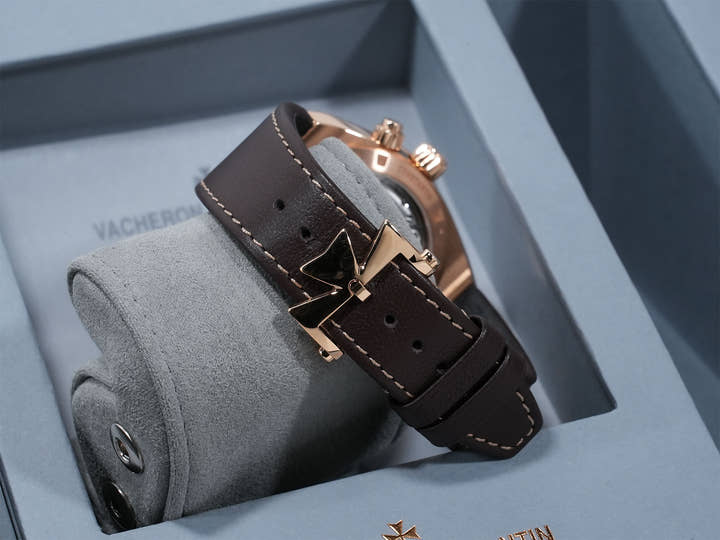 ヴァシュロンコンスタンタン オーヴァーシーズ デュアルタイム Ref.7920V/000R-B336 ピンクゴールド シルバー文字盤 美中古 6xt5tz7e