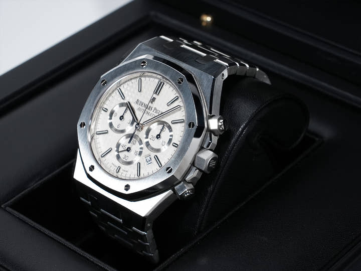 オーデマピゲ ロイヤルオーク クロノグラフ Ref.26320ST.OO.1220ST.02 ステンレススチール シルバー文字盤 中古 4axi2eo7