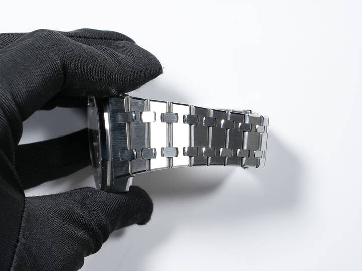 オーデマピゲ ロイヤルオーク クロノグラフ Ref.26320ST.OO.1220ST.02 ステンレススチール シルバー文字盤 中古 4axi2eo7