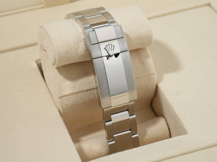 ロレックス デイトナ Ref.126506 プラチナ アイスブルー文字盤 未使用 d5tsnguw