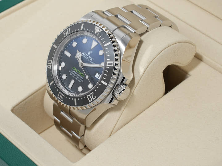 ロレックス シードゥエラー ディープシー Ref.136660 ステンレススチール D-BLUE文字盤 未使用 6zioece7