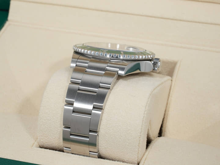 ロレックス サブマリーナー デイト Ref.126610LV ステンレススチール ブラック文字盤 美品 zjaypx4r