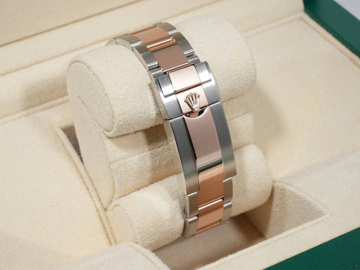 ロレックス GMTマスターII Ref.126711CHNR ステンレススチール/エバーローズゴールド ブラック文字盤 オイスターブレスレット 美中古 i33gkcka