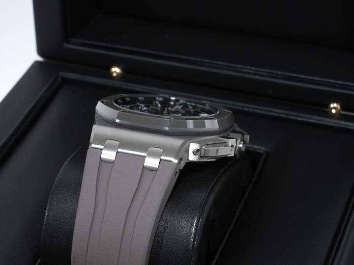 オーデマピゲ ロイヤルオーク オフショア クロノグラフ Ref.26405CG.OO.A004CA.01 セラミック グレーxブルー文字盤 美品 8ptsvypa