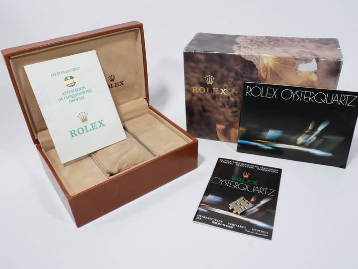 ロレックス デイトジャスト オイスタークォーツ Ref.17013 ステンレススチール/イエローゴールド シャンパン文字盤 オイスターブレスレット 中古 pan5vc7j