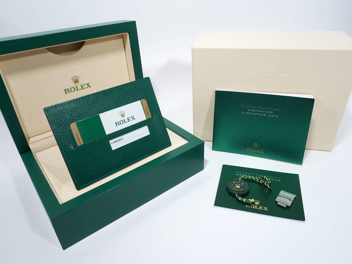 ロレックス サブマリーナー デイト Ref.116610LV ステンレススチール グリーン文字盤 美品 z5f94n2t