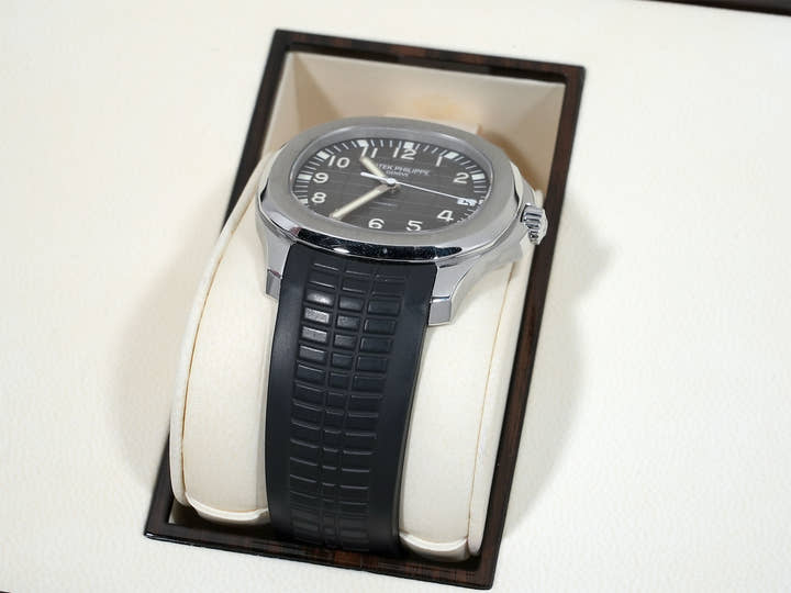 パテックフィリップ アクアノート TIFFANY&CO. Ref.5167A-001 ステンレススチール ブラック文字盤 中古 7vyvyy6u