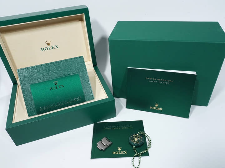 ロレックス ヨットマスター42 Ref.226627 RLXチタン ブラック文字盤 未使用 y49j6tjy