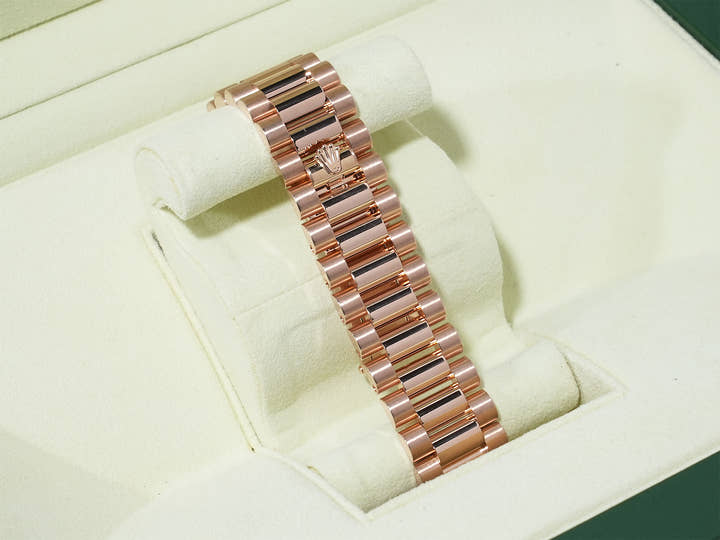 ロレックス デイデイトII Ref.218235 エバーローズゴールド チョコレート文字盤 美中古 osstmfaj