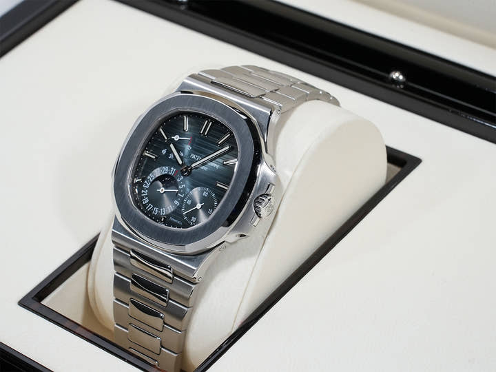 パテックフィリップ ノーチラス プチコンプリケーション TIFFANY&CO. Ref.5712/1A-001 ステンレススチール ブルー文字盤 中古 ypbg8vpd